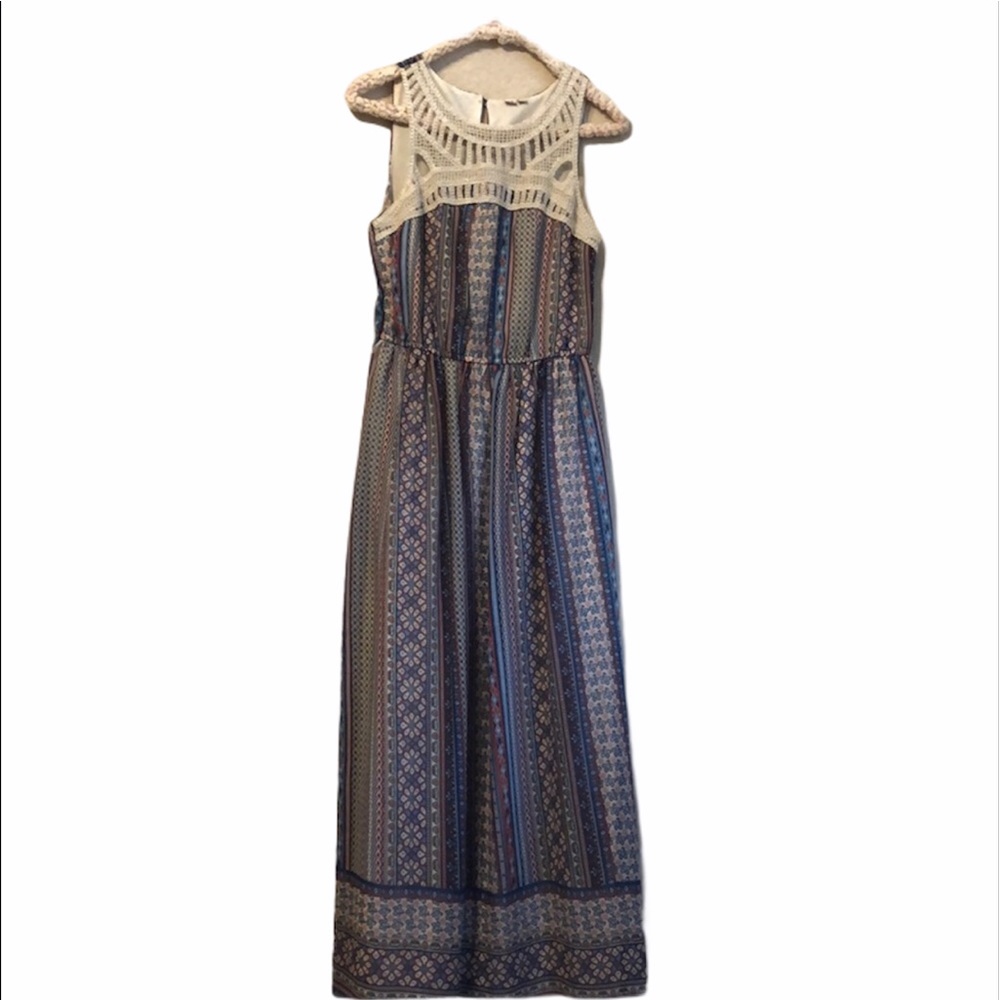 AUW like new maxi dress medium